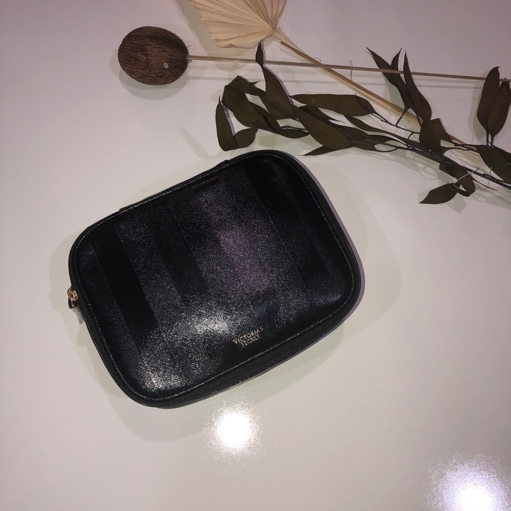 Victoria’s Secret make up bag in glossy black